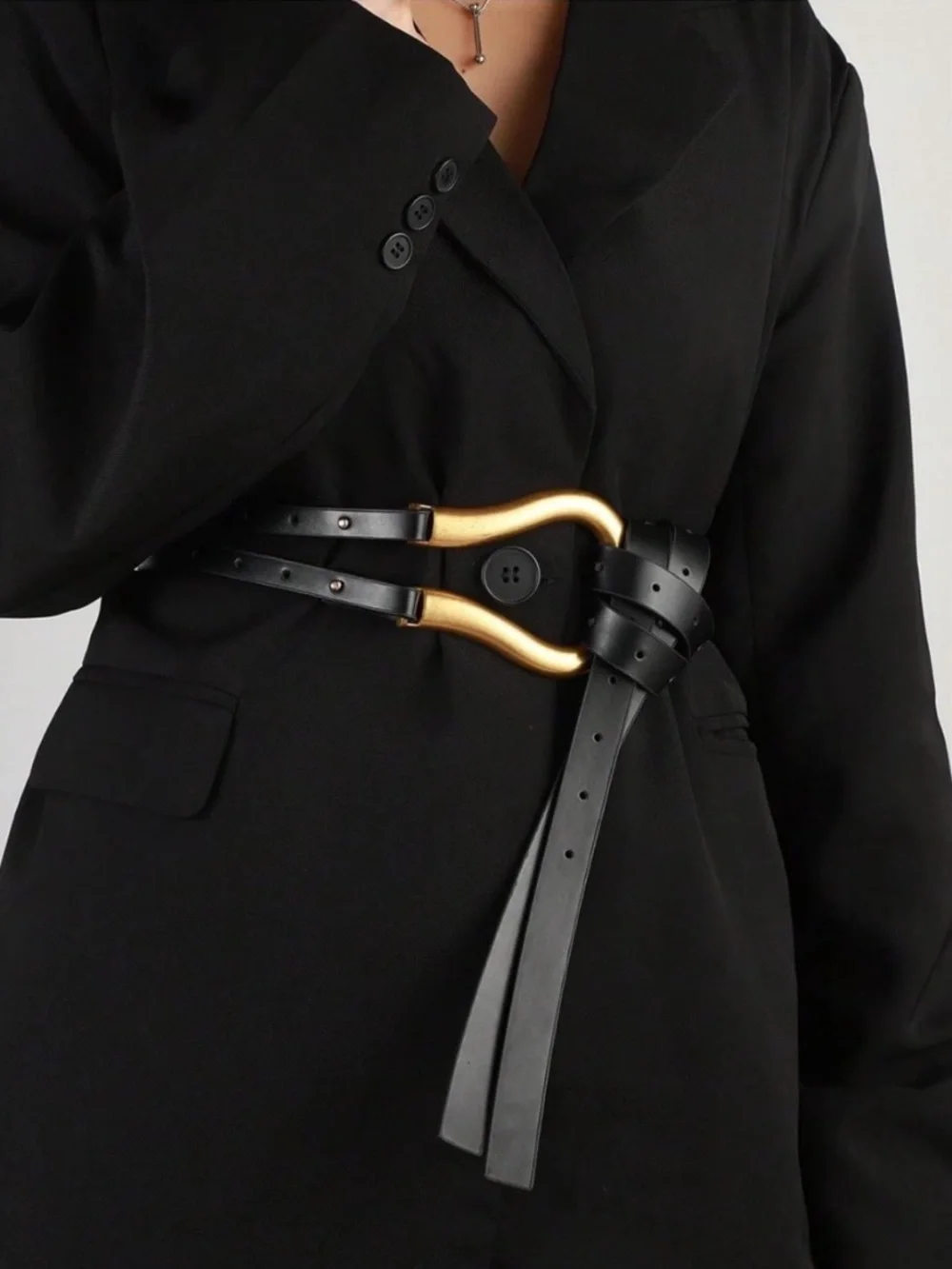 Vintage Black Double-Strap Waist Belt with Gold Horseshoe Accent